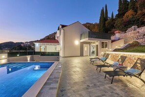 Imagen sin descripción, 5 de 61, botón