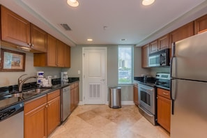 Condo, Multiple Beds (Perdido Towers 101) | Private kitchen