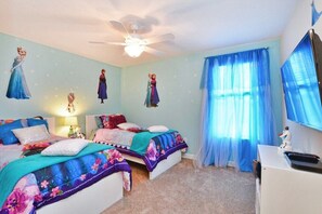 6 chambres, fer et planche à repasser, Wi-Fi, draps fournis