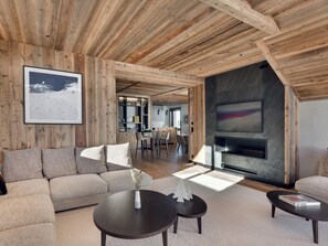 TV, fireplace - Antarès NAOS 203D - huge duplex luxury apartment ski in/ski out (Les Allues)