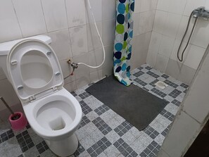 Casa, 3 camere da letto, accessibile ai disabili, fumatori | Dotazioni del bagno