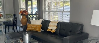 Charming 2-bedroom apartment in fantastic Bradenton with AC, WiFi