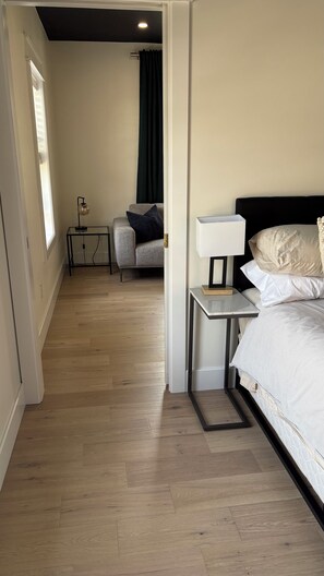 1 غرفة نوم ومكتب ومكواة/لوح كي وواي فاي مجانًا