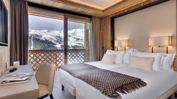 5 bedrooms, WiFi, bed sheets