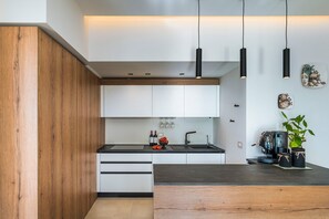 Fridge, microwave, oven, dishwasher