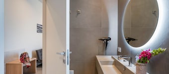 Villa wih heated pool, wellness, 400 metres to the sea