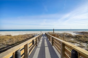 Appartement, Meerdere bedden (Shoalwater 1202) | Strand | Accommodatie ligt op het strand