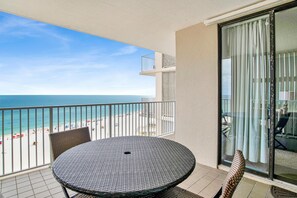 Kondominium, Beberapa Tempat Tidur (Shoalwater 903) | Tempat makan outdoor