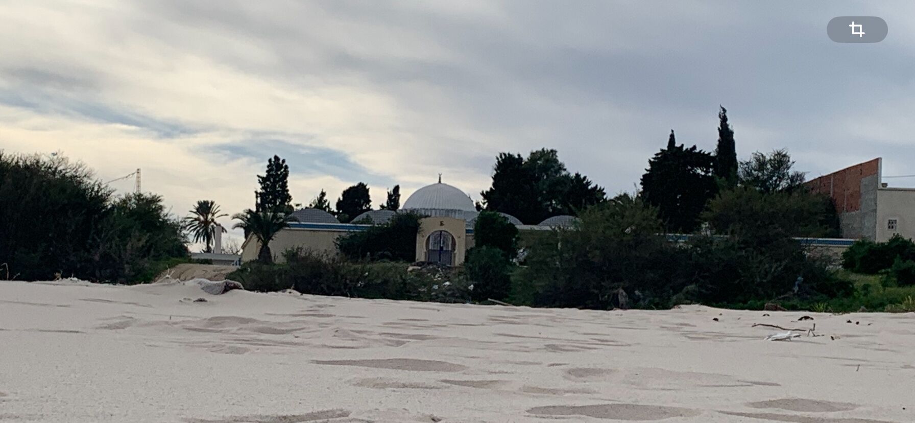 Plage à proximité, chaises longues
