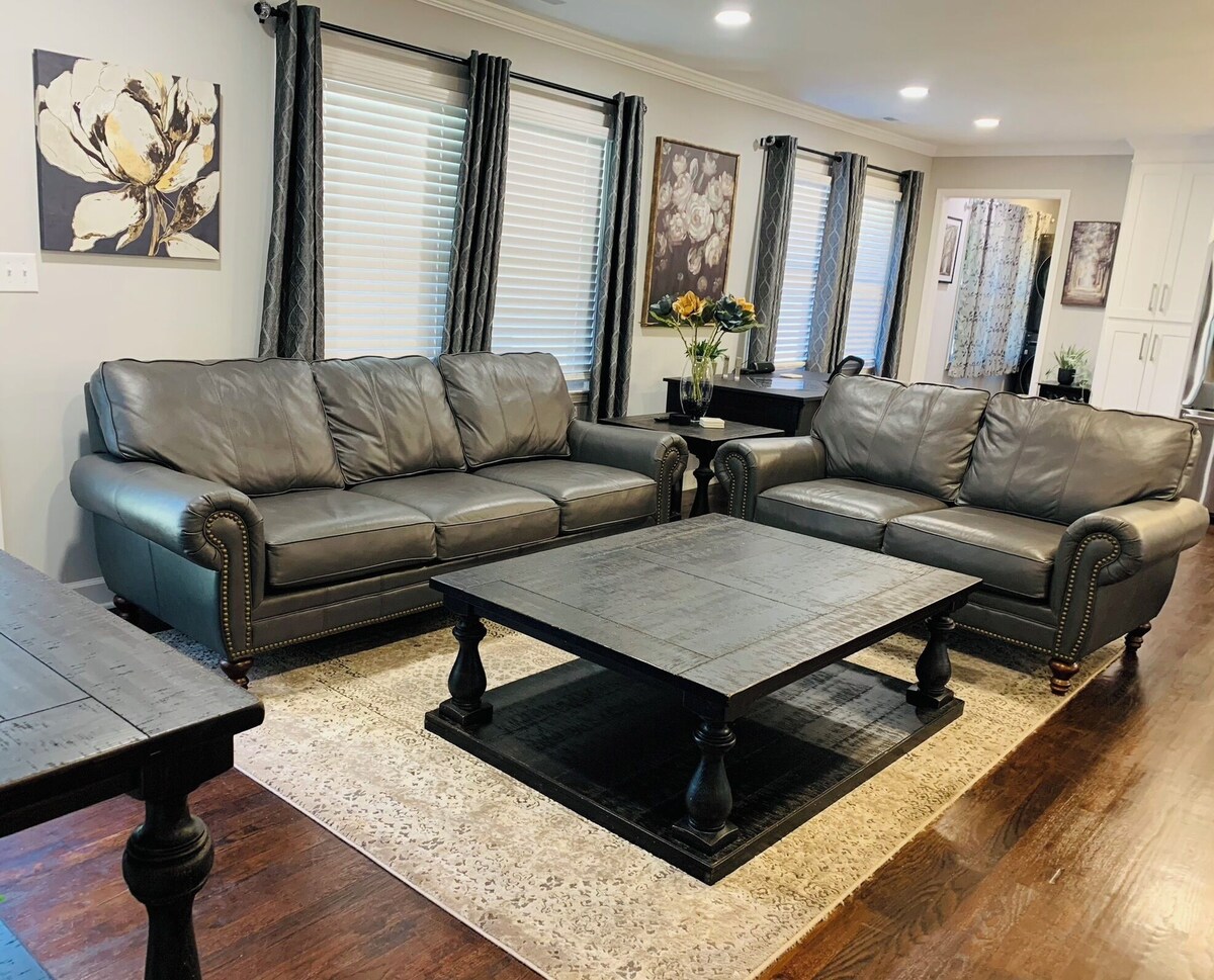 Photo 3 of Travelers Rest Treasure - Pets Welcome Sleeps 8 - 3 Bedroom 2 Bath