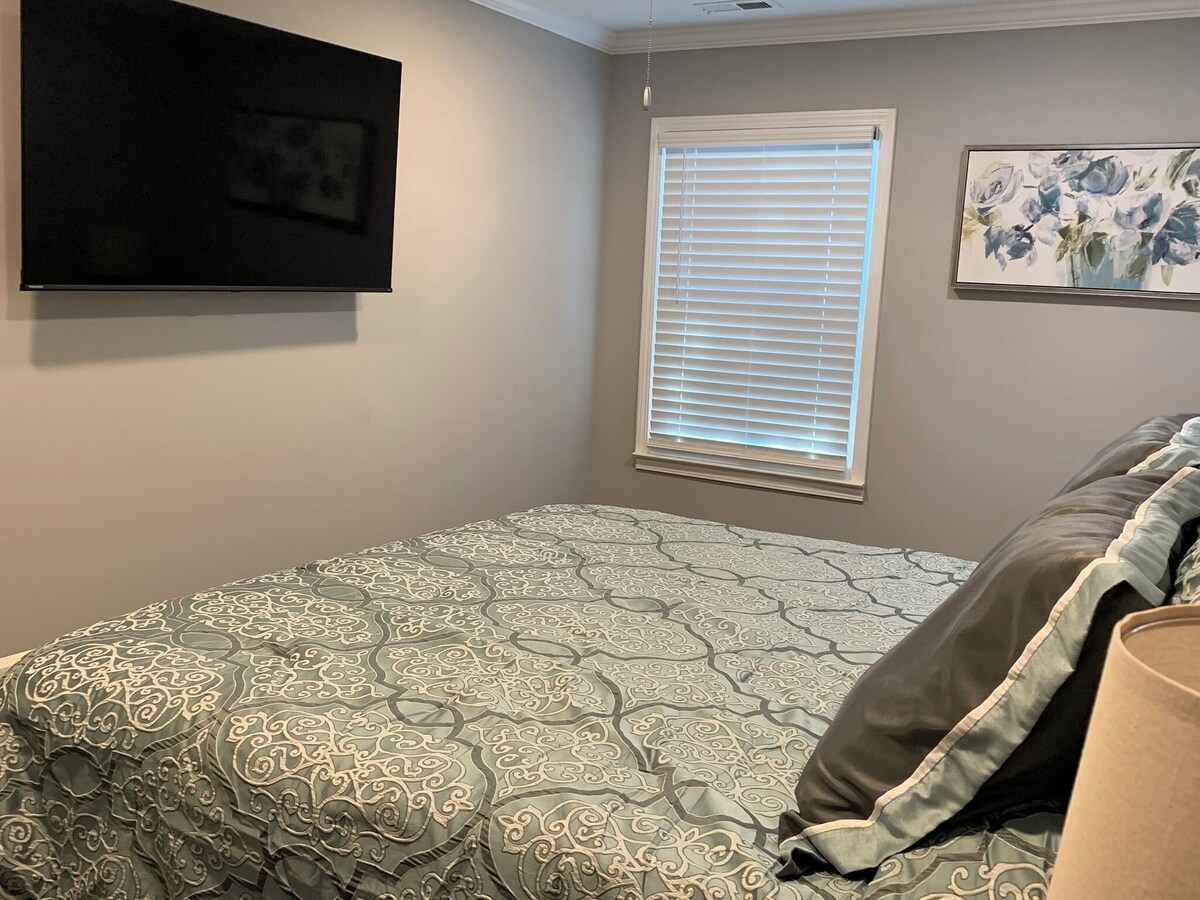 Photo 10 of Travelers Rest Treasure - Pets Welcome Sleeps 8 - 3 Bedroom 2 Bath