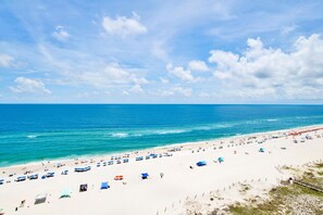 Condo, varias camas (White Caps 1502) | Playa | En la playa 