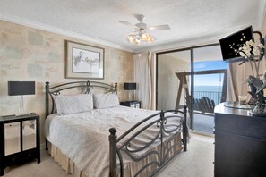 Condo, Multiple Beds (White Caps 1502)