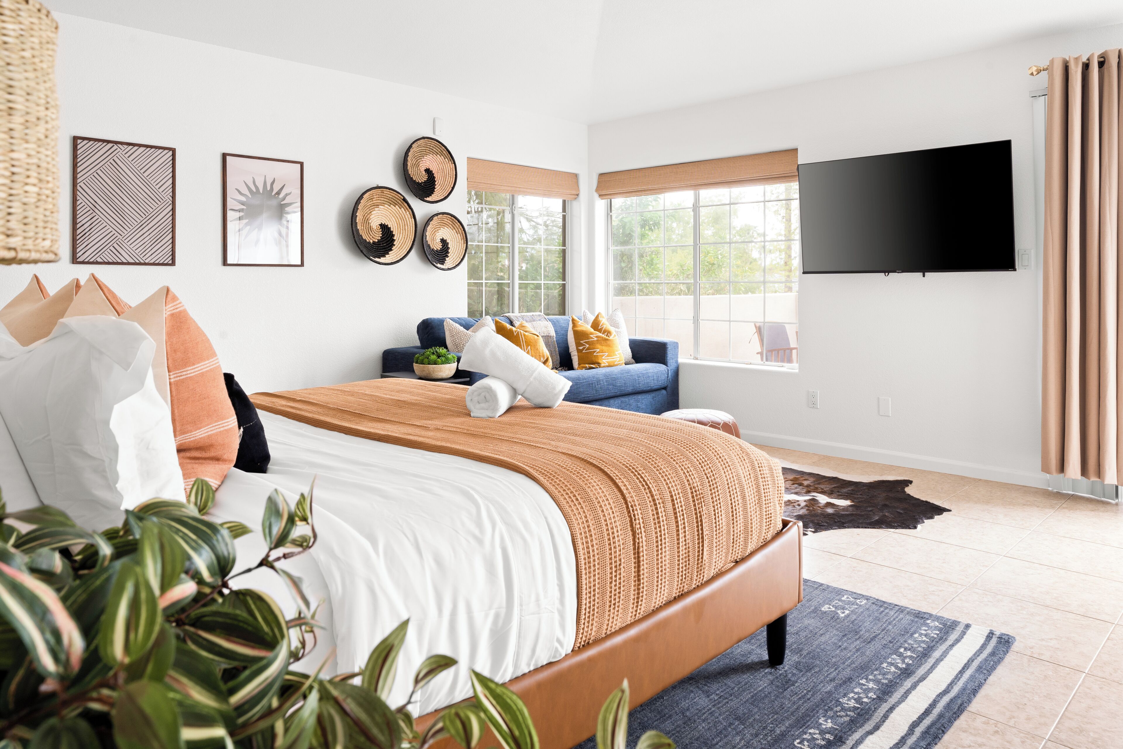 5 室のベッドルーム、デスク、アイロン / アイロン台、旅行用ベビーベッド