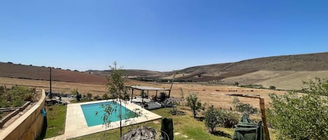 حمام سباحة