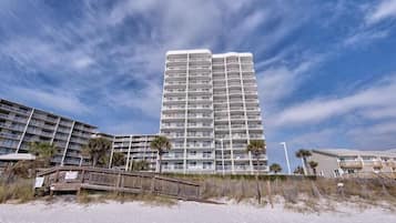 Condo, 1 Queen Bed with Sofa bed (Tradewinds 708) | Exterior