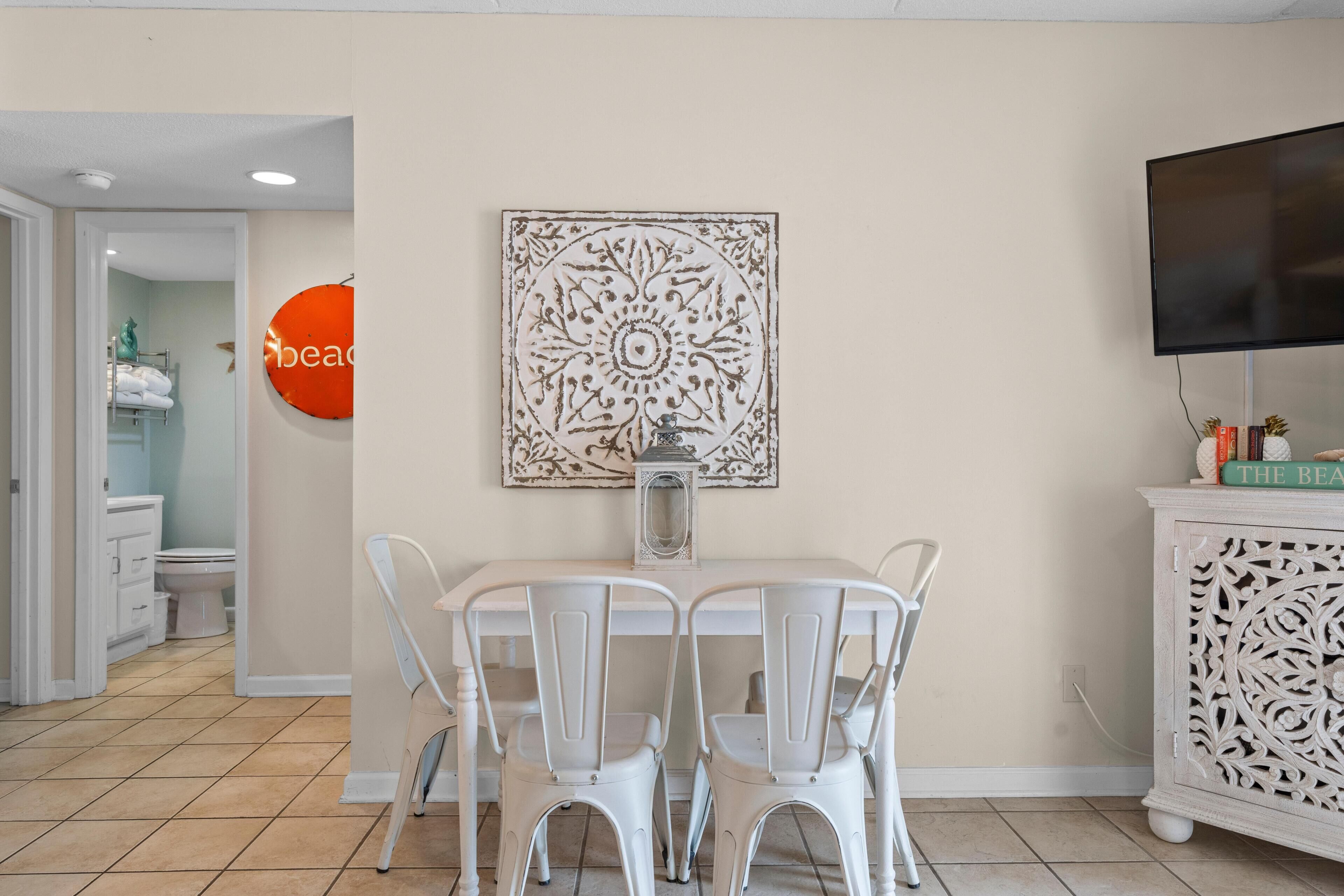 Condo, Multiple Beds (Sugar Beach 128) | Dining