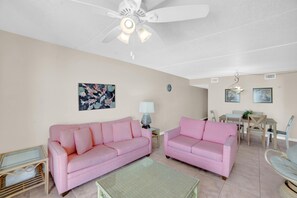 Condo, 1 Queen Bed with Sofa bed (Sugar Beach 140) | Living area