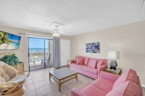 Condo, 1 Queen Bed with Sofa bed (Sugar Beach 140) | Living area
