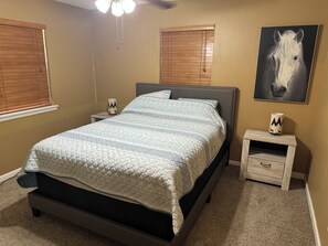 2 bedrooms, desk, iron/ironing board, WiFi