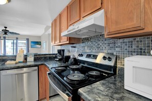 Condo, Multiple Beds (Sugar Beach 233) | Private kitchen