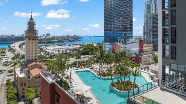 Pool - 601 RESIDENCES SKY FLOOR 1BR UNIT #2611 (Miami)