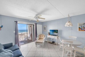 Condo, várias camas (Sugar Beach 245) | Área de estar