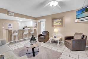 Condo, Multiple Beds (Sugar Beach 257) | Living area