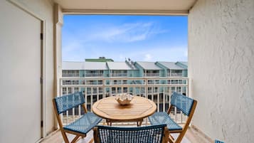 Condo, Multiple Beds (Sugar Beach 323) | Outdoor dining