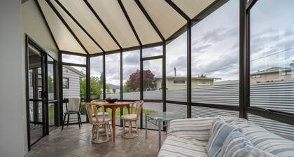 Ferg Escape - Te Anau Holiday Home