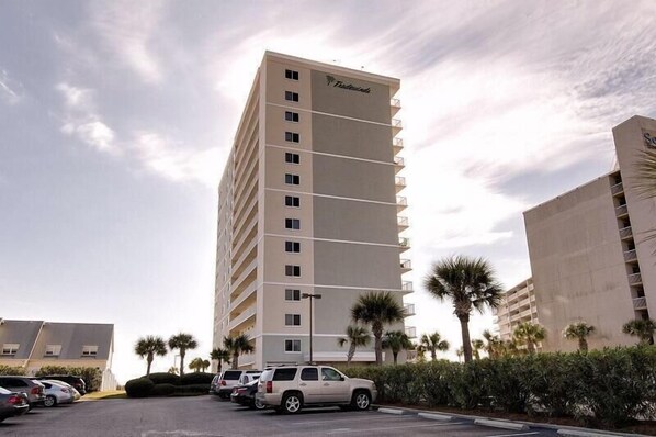 Condo, 1 King Bed with Sofa bed (Tradewinds 1305)