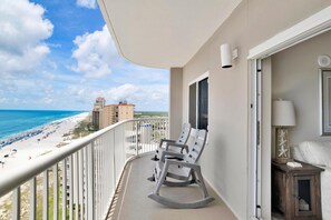 Condo, 1 King Bed with Sofa bed (Tradewinds 1305)