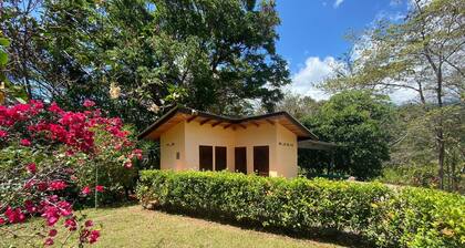 Casa La Fiore de Ojochal, con una excelente vista y lugar sumamente tranquilo...