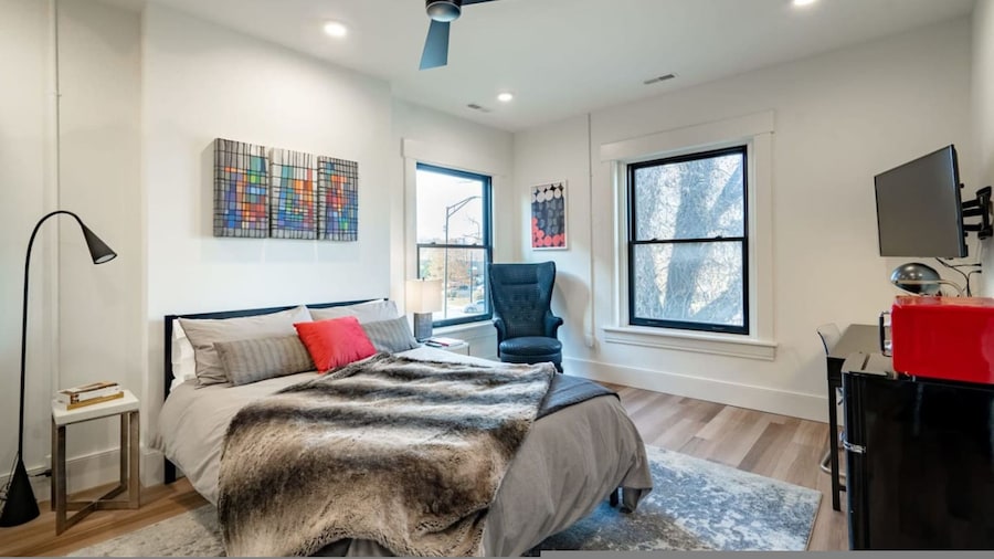 The Buckeye Retreat Mansion