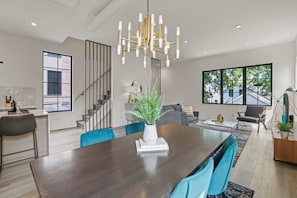 4 عدّة غرف نوم