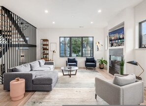 Apartment - Historic German Village Industrial Masterpiece (Columbus)