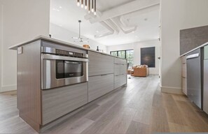 4 عدّة غرف نوم