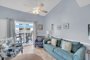 Leilighet, 1 kingsize-seng med sovesofa (Sugar Beach 352) | Oppholdsområde