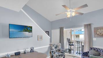 Condo, 1 King Bed with Sofa bed (Sugar Beach 352) | Living area