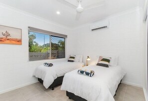 2 Schlafzimmer, Bügeleisen/Bügelbrett, Internetzugang, Bettwäsche