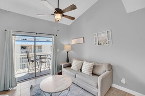 Condo, 1 King Bed with Sofa bed (Sugar Beach 356) | Living area