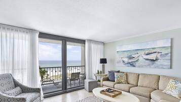 Condo, Multiple Beds (The Breakers 42) | Living area