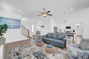 House, Multiple Beds (Summer Salt 2774) | Living area
