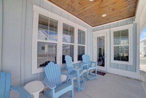 House, Multiple Beds (Summer Salt 2774) | Terrace/patio