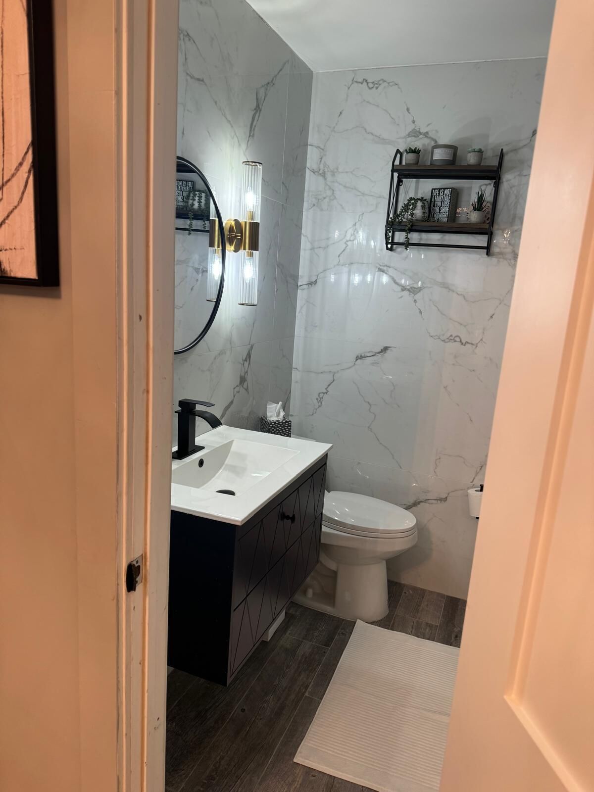 Håndklær, såpe og toalettpapir