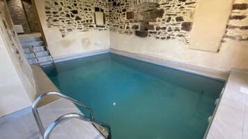 Piscine couverte