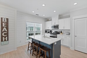 House, Multiple Beds (Summer Salt 24235) | Private kitchen | Oven, toaster - Summer Salt 24235 (Orange Beach)