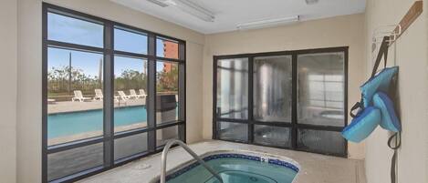 Apartment, Mehrere Betten (Grand Pointe 602) | Pool