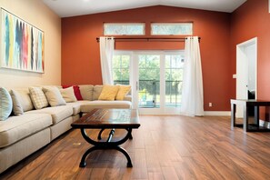 Smart-TV, videospill, DVD-spiller og printere