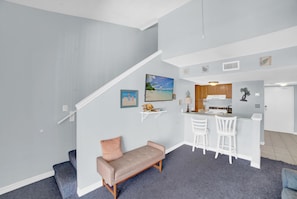 Condo, 1 King Bed with Sofa bed (Sugar Beach 355) | Interior